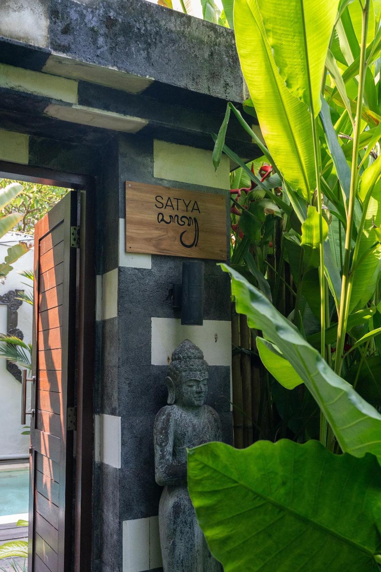 The Gardens Seminyak Hotel Buitenkant foto
